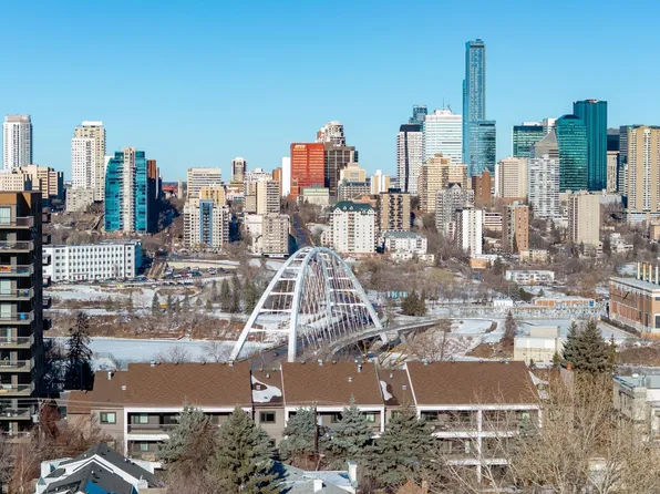 10545 Saskatchewan Dr NW #115, Edmonton, AB T6E 6C6