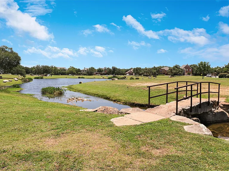 3009 Silvergrass Cv — Photo 36