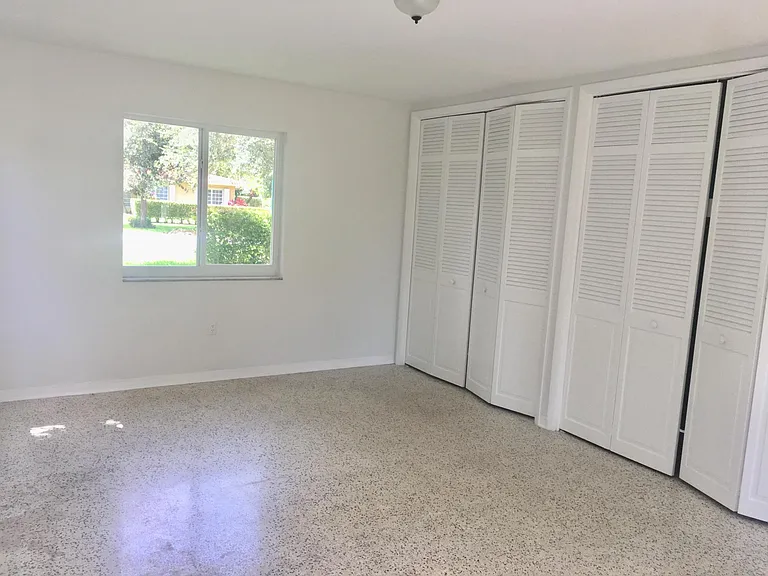 400 Miller Rd — Photo 13