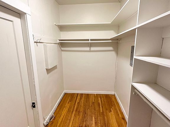3rd image of 2650 Franklin St #15