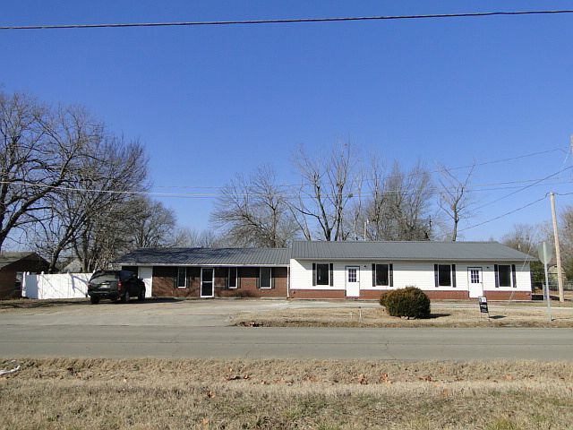 1st image of 307 N Dogwood