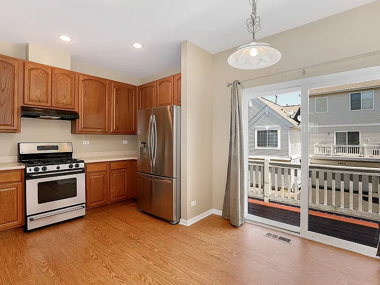 2392 Oakfield Ct — Photo 19