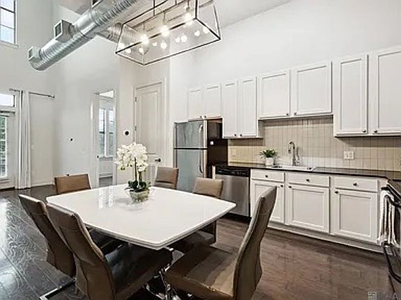 3rd image of 333 E Boyd Dr #16