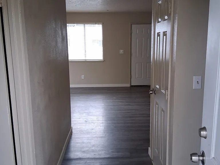 1001 Pacific Ave S #A1 — Photo 2