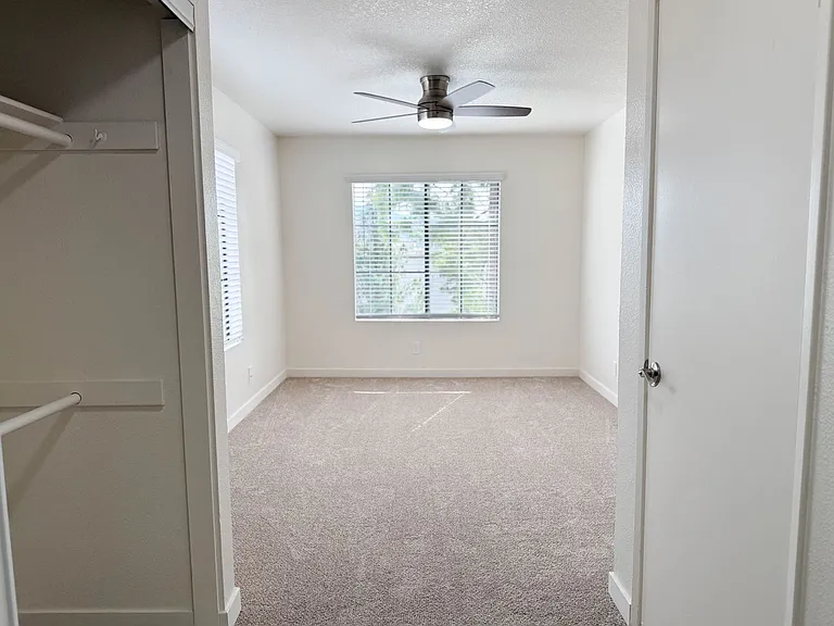 Pebblecreek Apartments — Photo 15