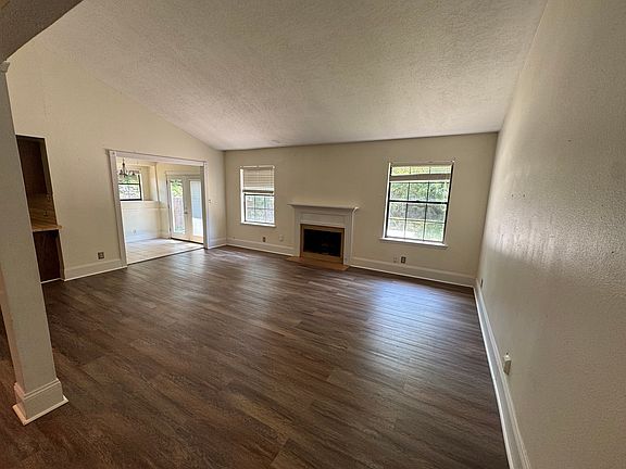 2nd image of 2906 W 63rd St