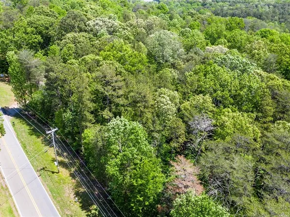 350 Country Club Trl #54, Toccoa, GA 30577