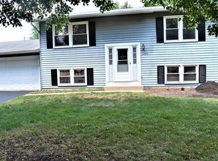 1320 Vaughn Ct, Aurora, IL 60504