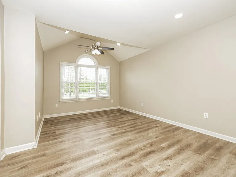 1327 Cason Ln — Photo 11