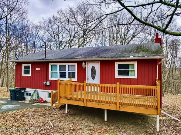 138 Hilltop Dr, Dingmans Ferry, PA 18328