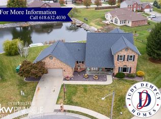 810 Fieldpoint Ct, O Fallon, IL 62269