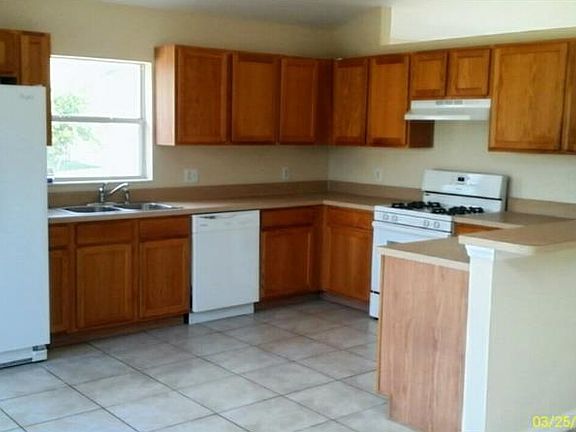 2nd image of 326 Weatherby Pl