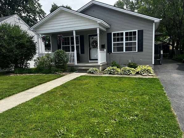 17 Catherine St, South Glens Falls, NY 12803