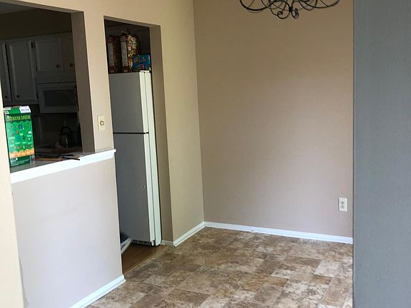 3rd image of 4605 Leisure Ln