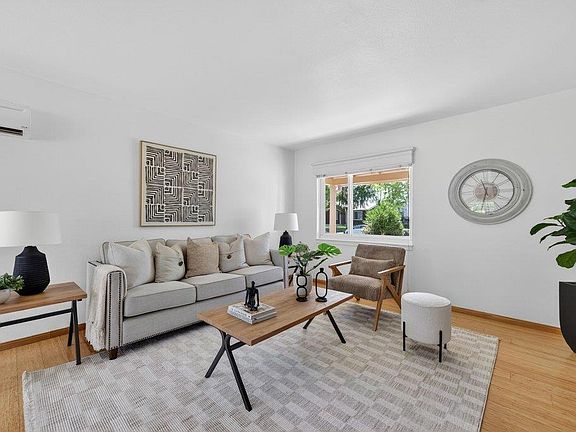 4th image of 2377 Tulip Rd
