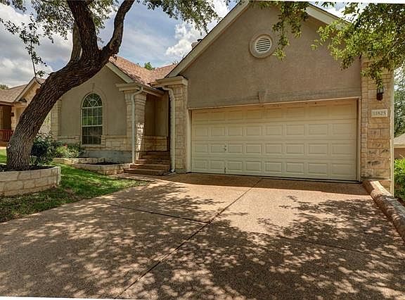 4th image of 11825 Lake Stone Dr