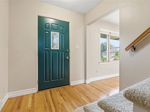 3rd image of 1274 Overlook Dr