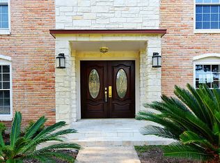 7914 Oakington Dr, Houston, TX 77071