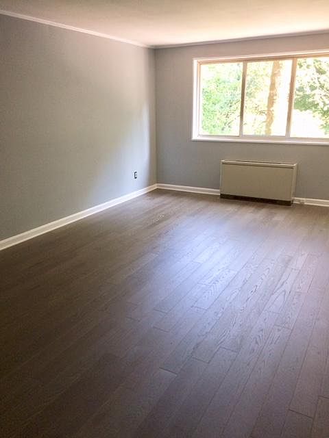 Brand new floor and trendy paint colors