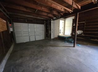 357 16th St, Springfield, OR 97477