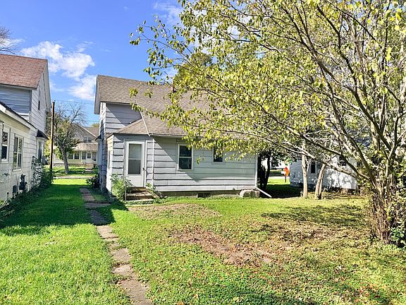 3rd image of 112 N 2nd Ave