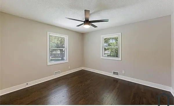 11207 Monroe Ct — Photo 5