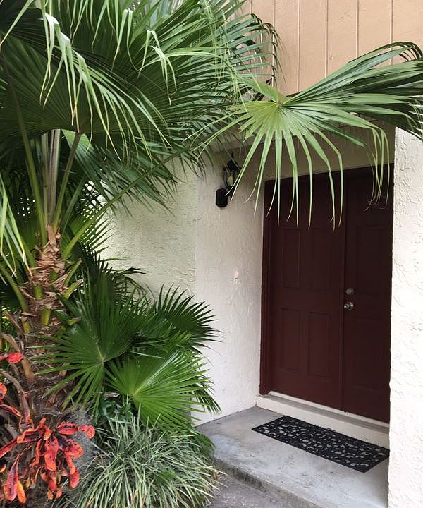 1st image of 167 Lago Vista Blvd