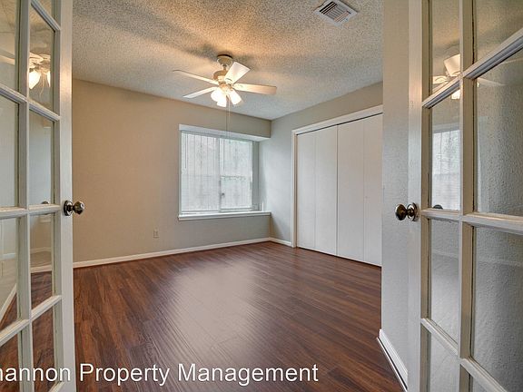 2nd image of 3010 Skypark Dr