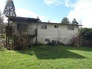 5th image of 4530 Montclair Dr SE