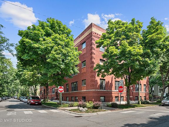 2nd image of 1318 W Bryn Mawr Ave APT 1