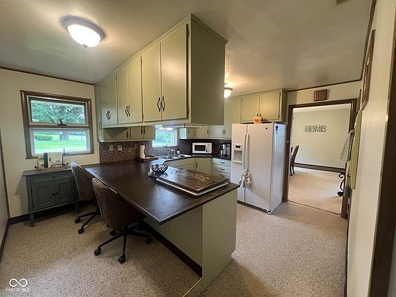 5th image of 2800 Meadowbrook Dr