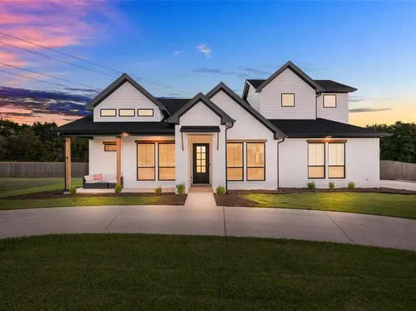 4 Ritchie Rd, Woodway, TX 76712