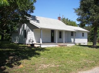 1741 Old Mill Rd, Pinnacle, NC 27043