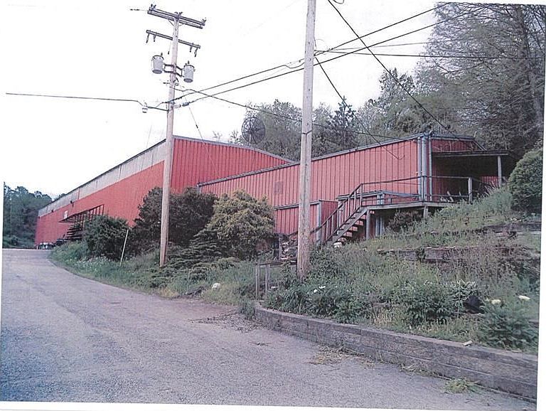 1st image of 429 Julie Dean Ln