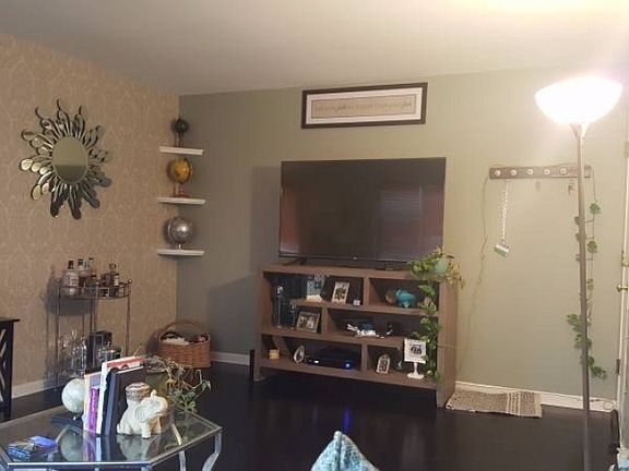4th image of 7444 Washington St APT 10