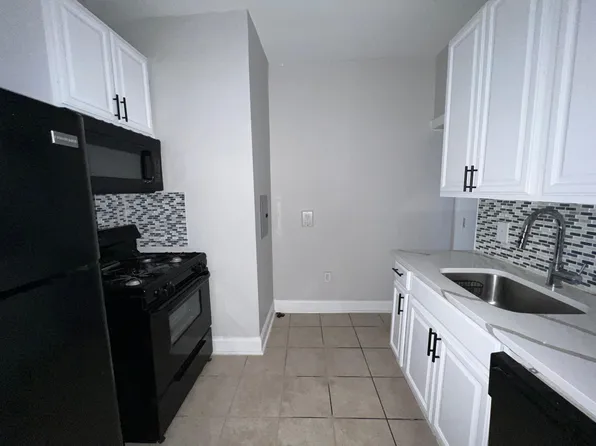 134 Corbin Ave #35E, Jersey City, NJ 07306