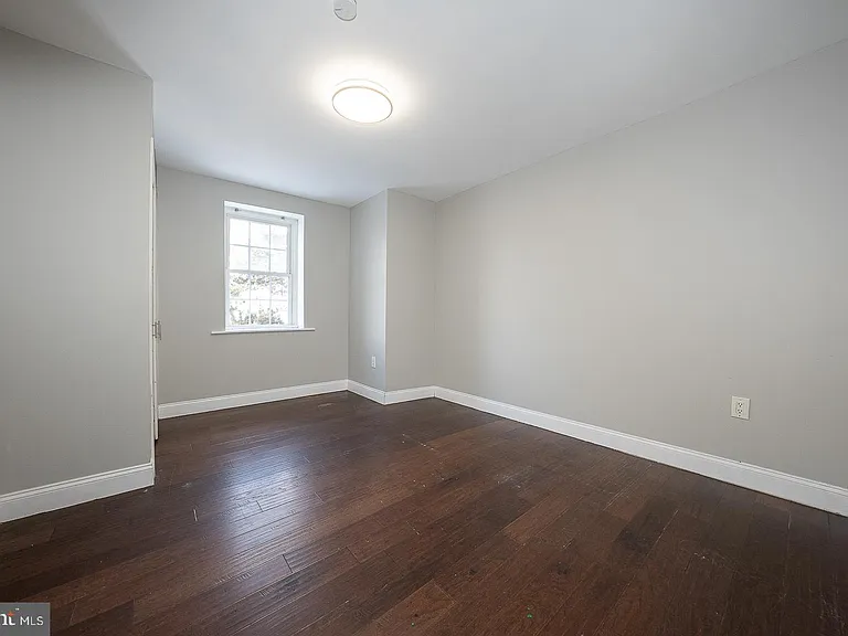 625 Chelten Hills Dr — Photo 26