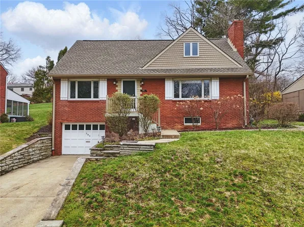 285 Park Entrance Dr, Pittsburgh, PA 15228