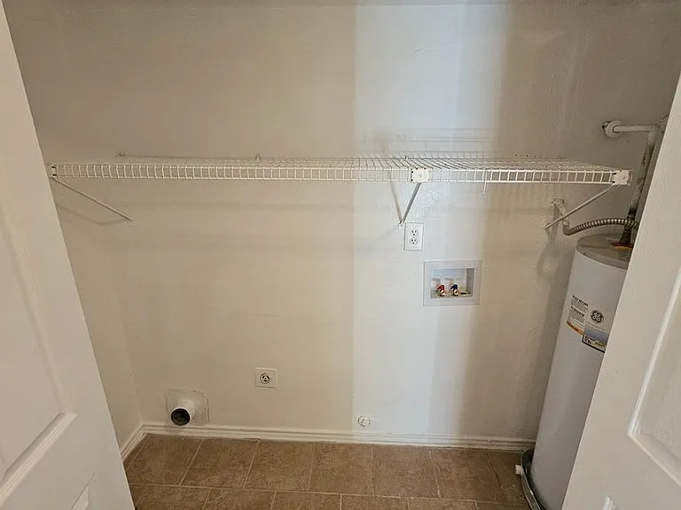1400 Darr St #B — Photo 19