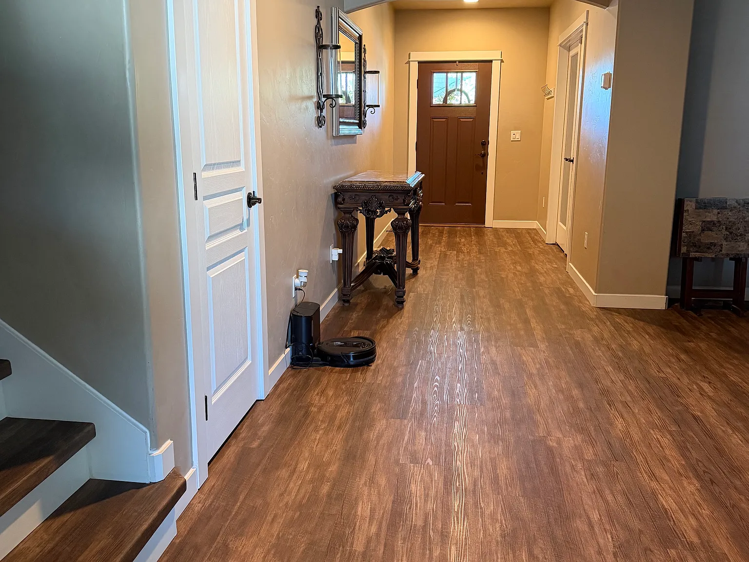 5 bed, 2.5 bath, 3239 sqft, $3,300 — Photo 3