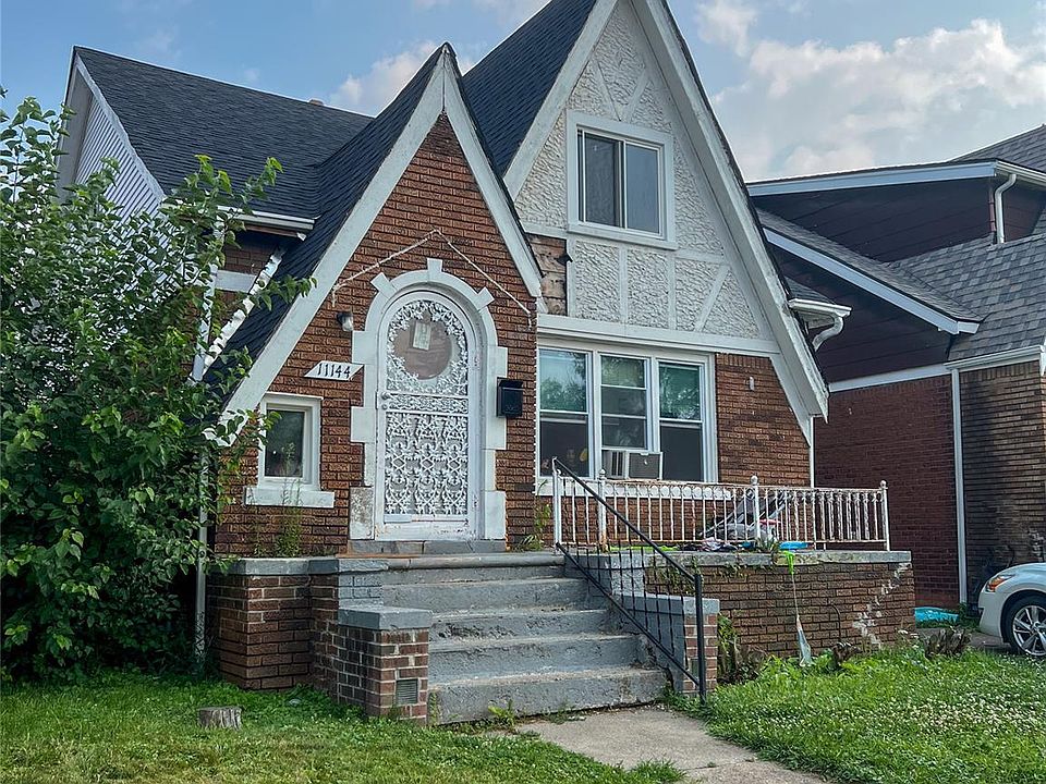 2nd image of 11144 Sanford St