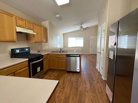 3rd image of 2311 E Precious Shard Ct