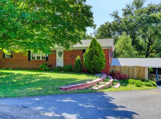 6612 Langston Dr, Knoxville, TN 37918