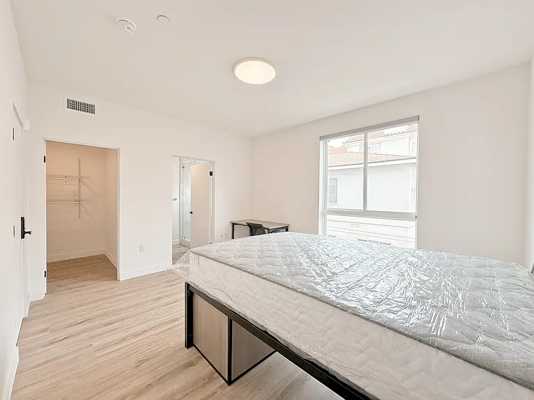 1743 Armacost Ave — Photo 69