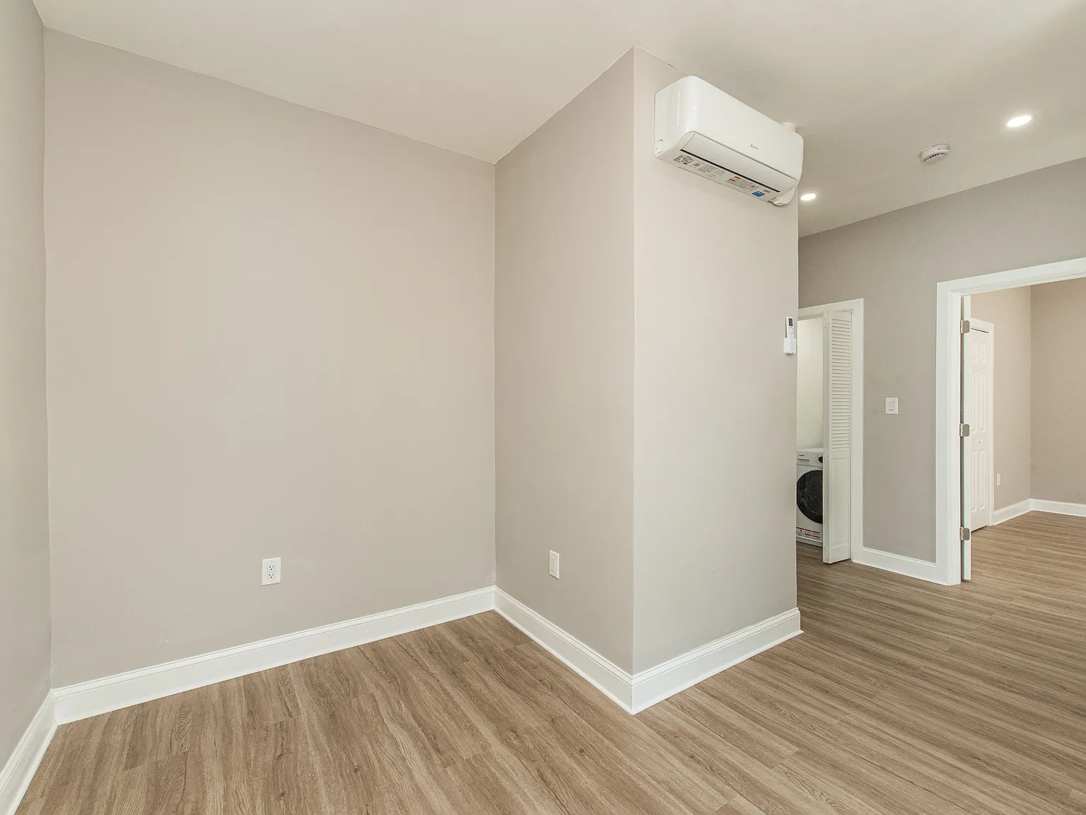 1 bed, 620 sqft, $2,400 — Photo 2