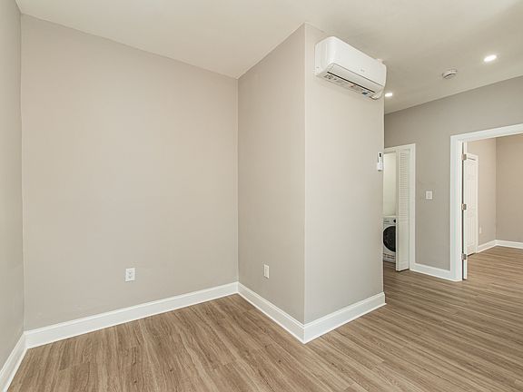 2nd image of 10 Alyea Ter APT 6