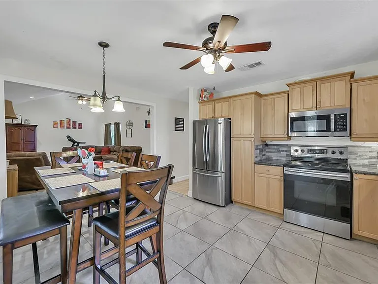 51 Knight Ln — Photo 4
