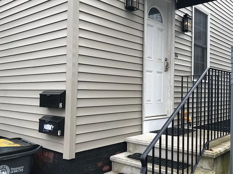 100 Knight St — Photo 9