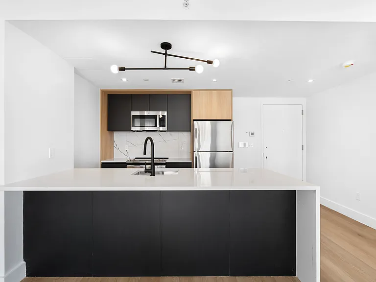 1650 Madison Ave #7D — Photo 5