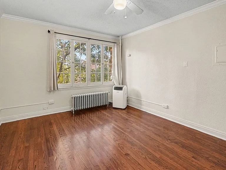 1024 E 14th Ave #15 — Photo 5